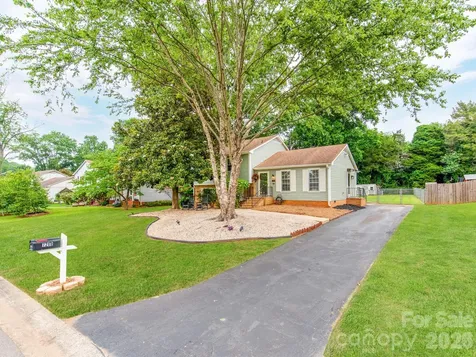 7200 Fox Hunt Road Charlotte NC 28212
