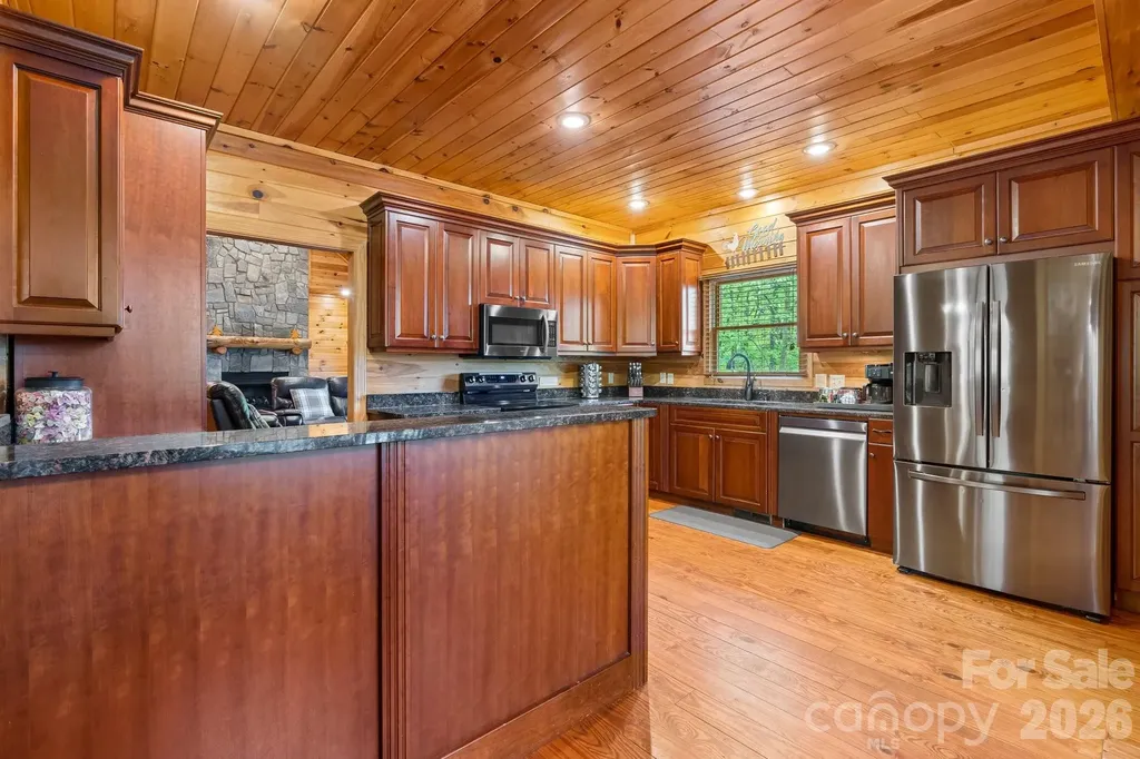110 Mountain Crest Drive S Marion NC 28752