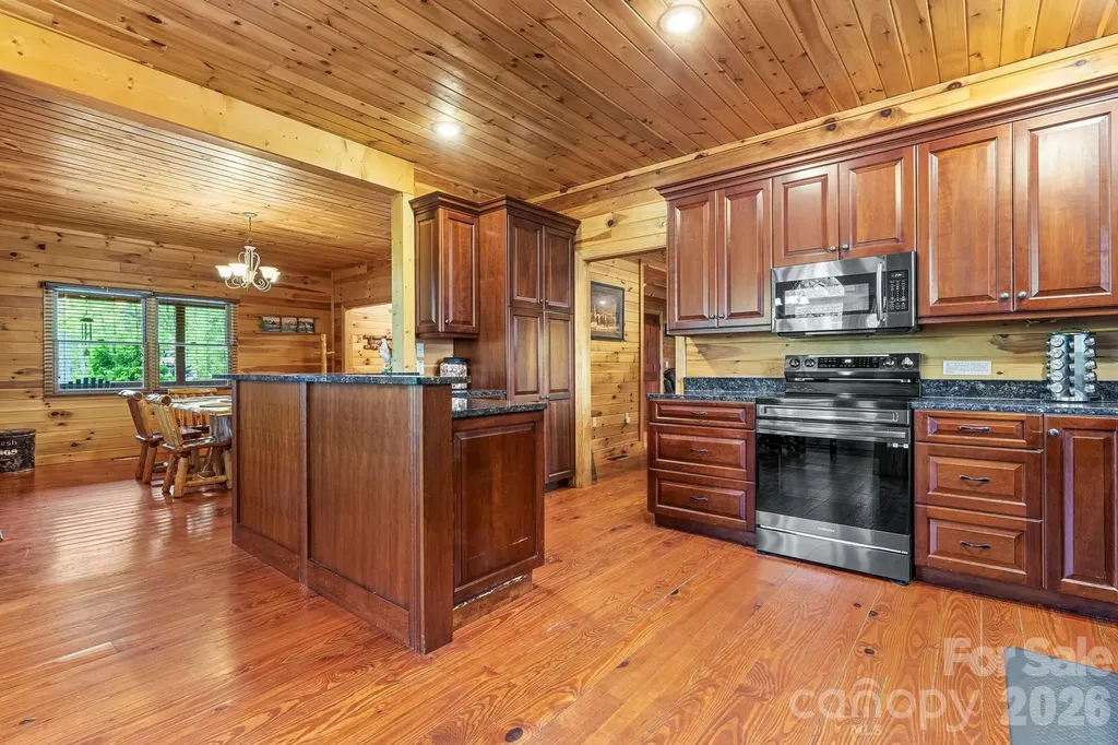 110 Mountain Crest Drive S Marion NC 28752