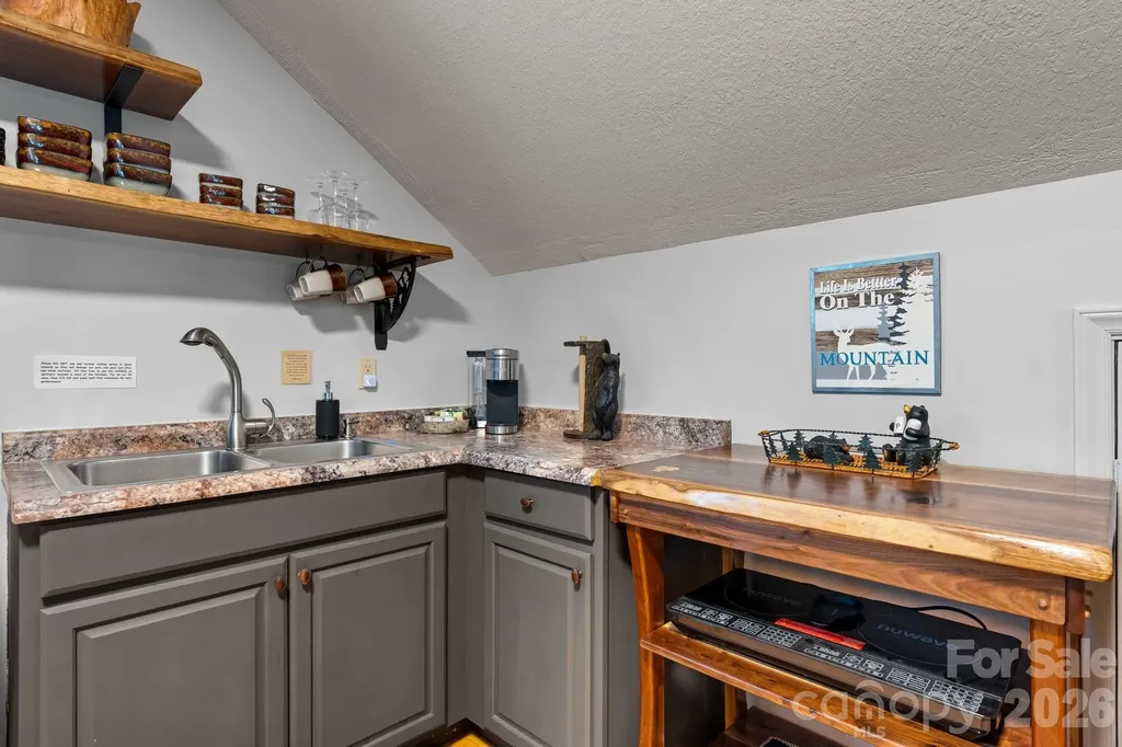 110 Mountain Crest Drive S Marion NC 28752