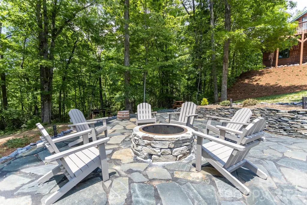 110 Mountain Crest Drive S Marion NC 28752