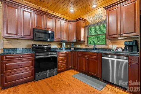 110 Mountain Crest Drive S Marion NC 28752
