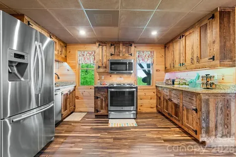 110 Mountain Crest Drive S Marion NC 28752