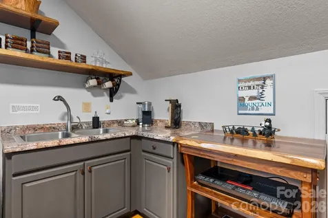 110 Mountain Crest Drive S Marion NC 28752