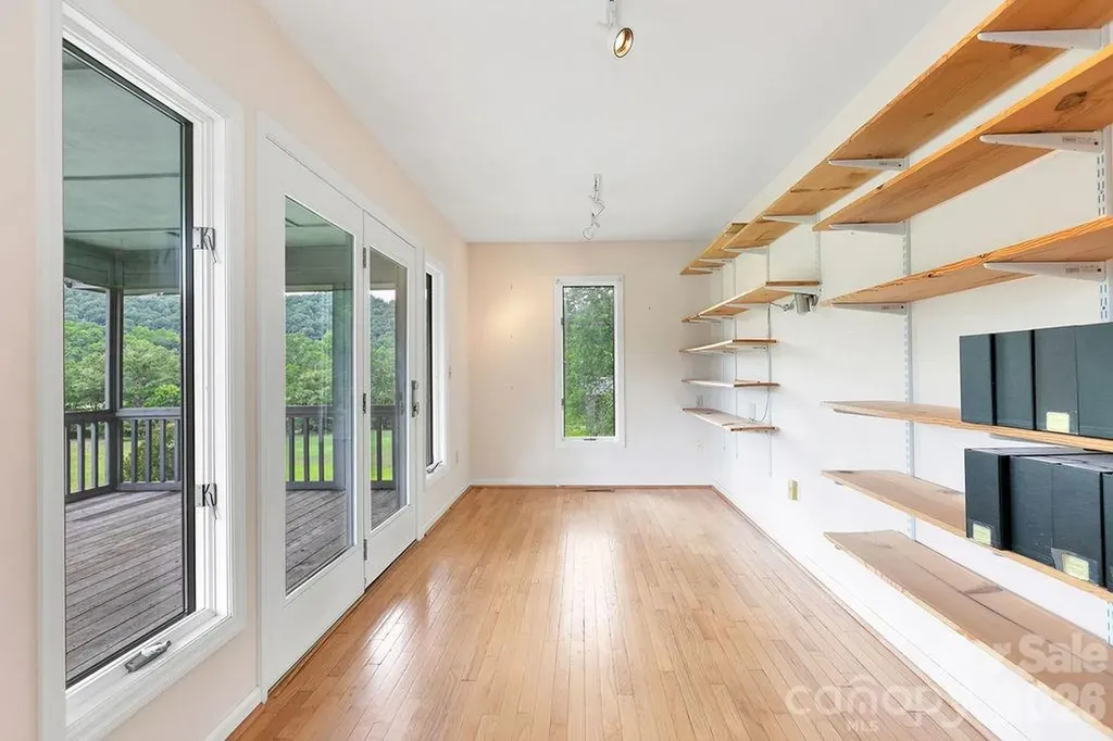547 Windover Drive Brevard NC 28712