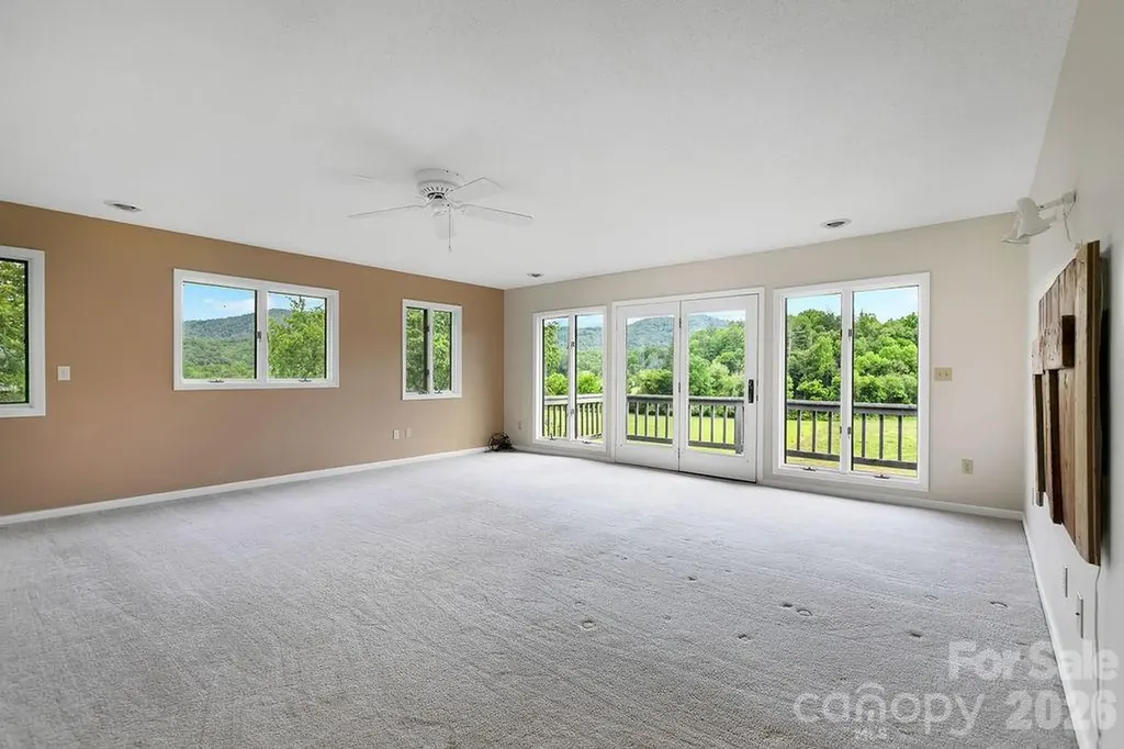 547 Windover Drive Brevard NC 28712