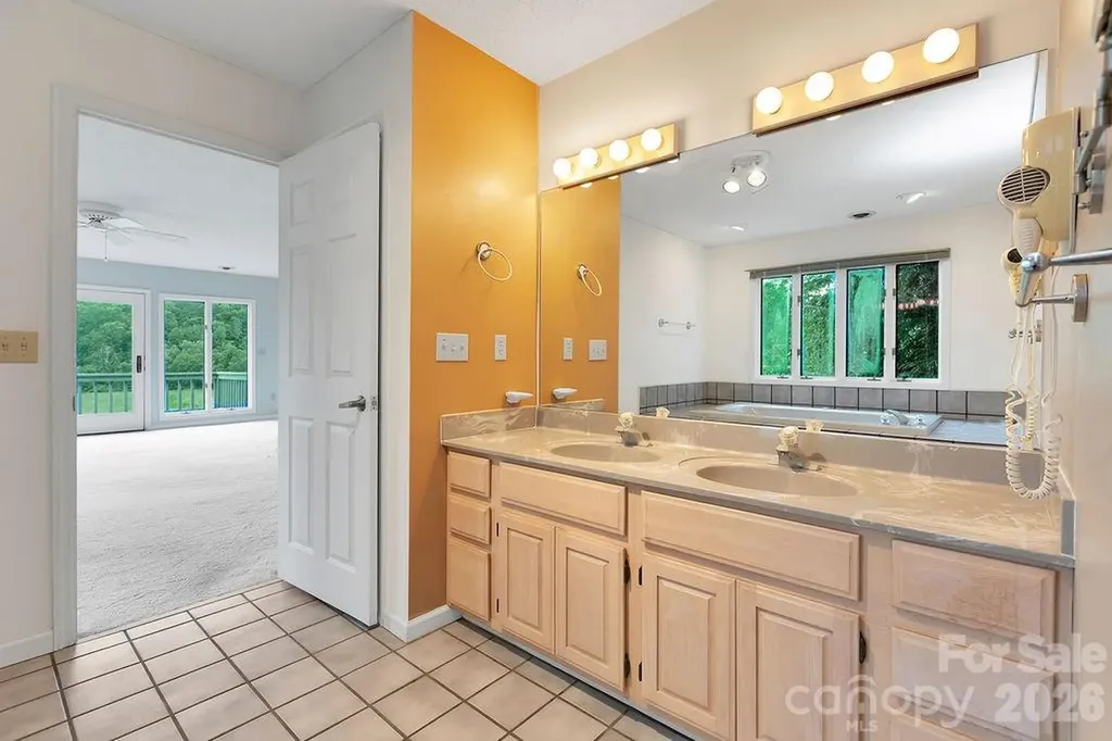 547 Windover Drive Brevard NC 28712