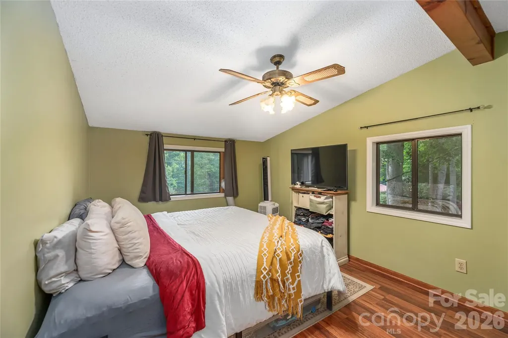 100 Bristol Lane Maggie Valley NC 28751