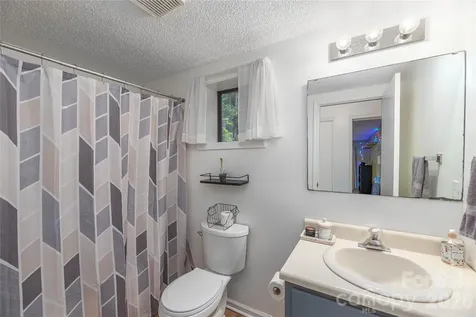100 Bristol Lane Maggie Valley NC 28751