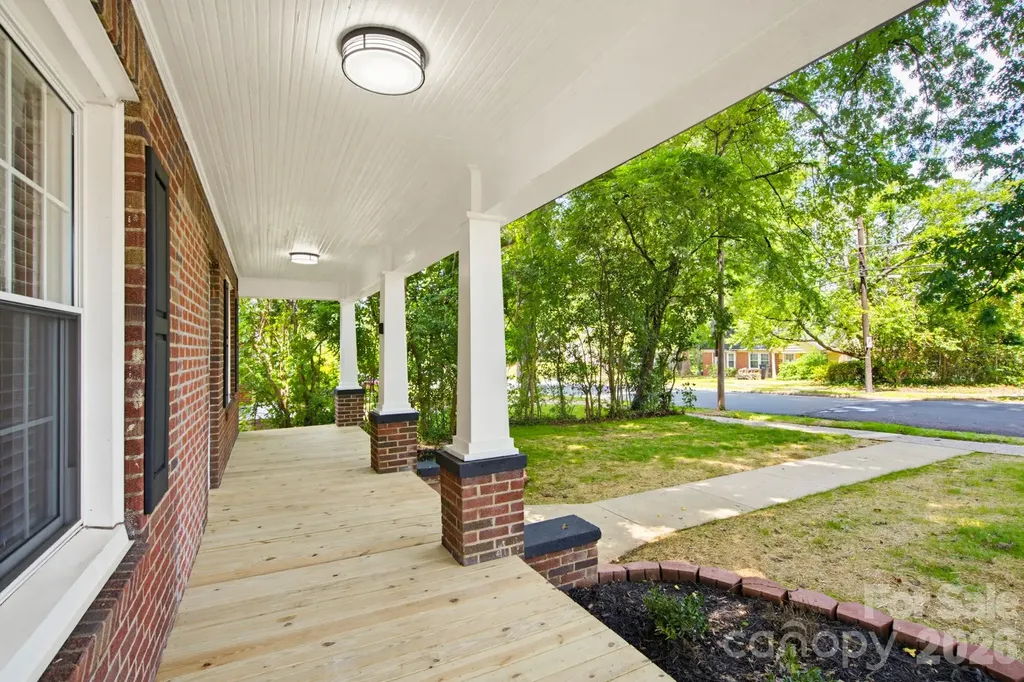 2232 Wilmore Drive Charlotte NC 28203