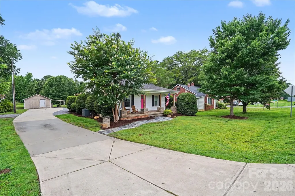 1528 S Point Road Belmont NC 28012