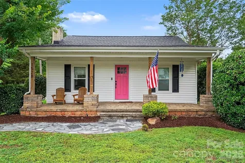 1528 S Point Road Belmont NC 28012