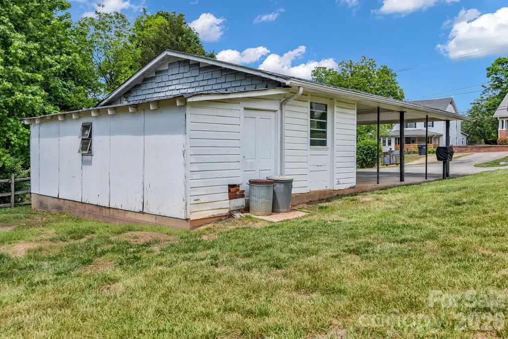 310 E Ryder Avenue Landis NC 28088