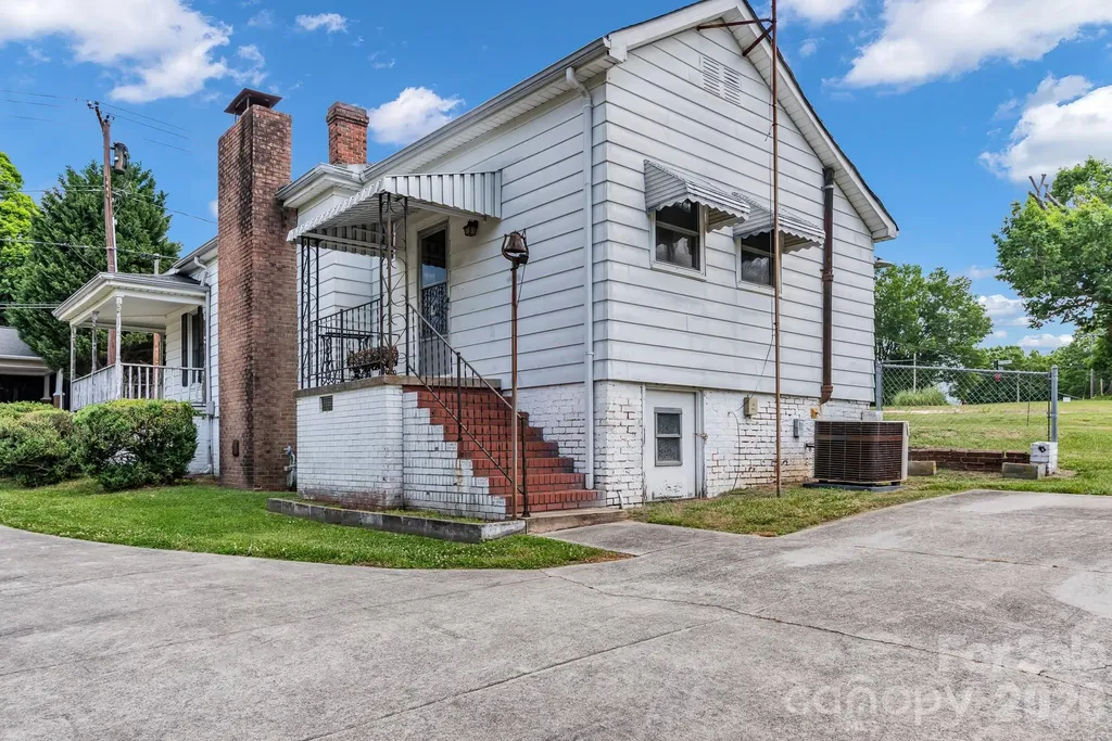 310 E Ryder Avenue Landis NC 28088