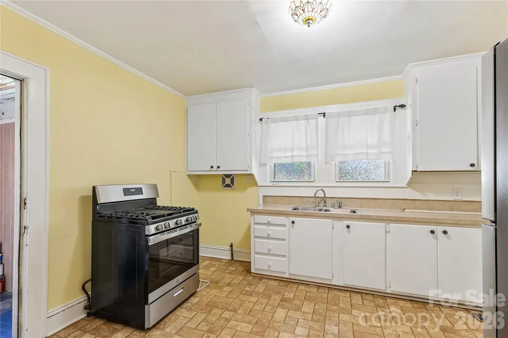1010 Desoto Avenue Kannapolis NC 28083