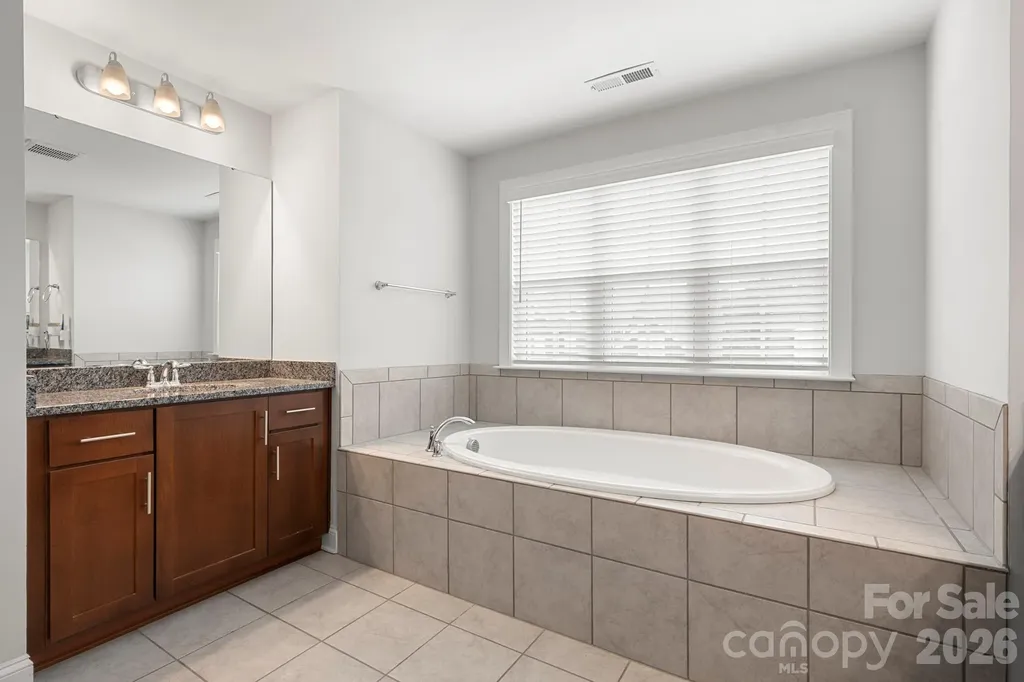 5005 Alexander Manor Drive Charlotte NC 28270
