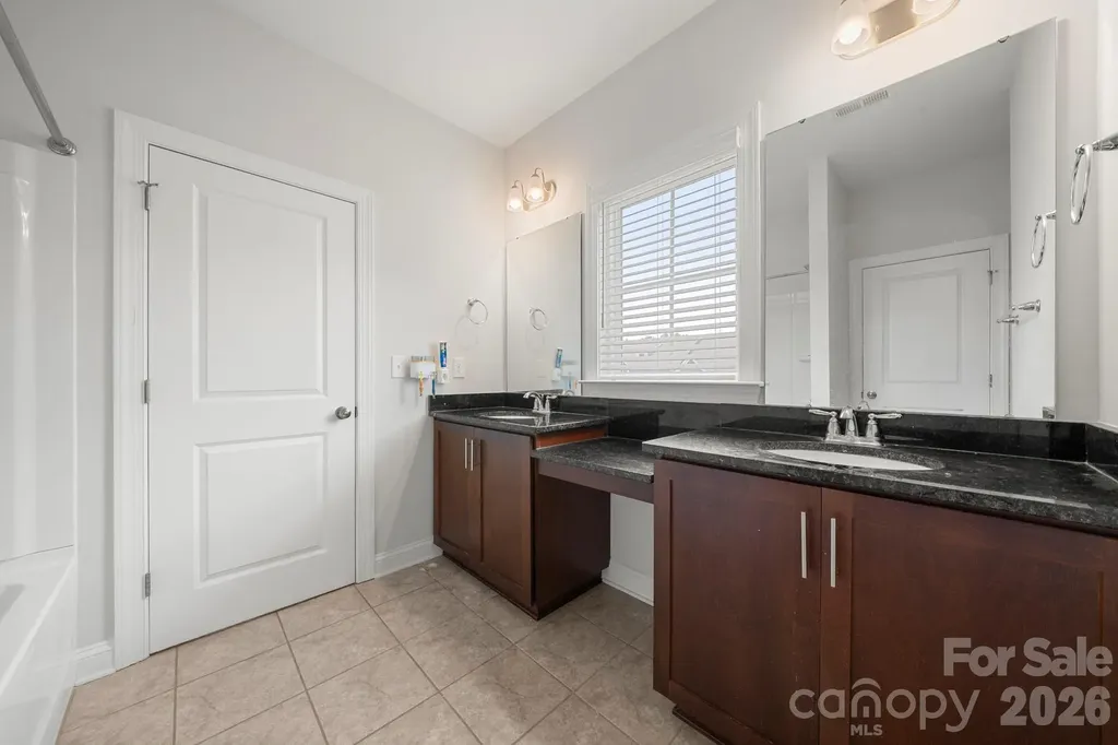 5005 Alexander Manor Drive Charlotte NC 28270