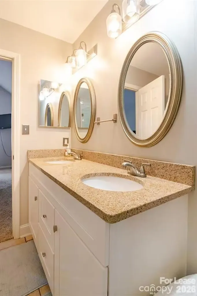 8263 Southgate Commons Drive Charlotte NC 28277