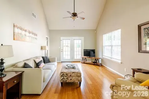 8263 Southgate Commons Drive Charlotte NC 28277