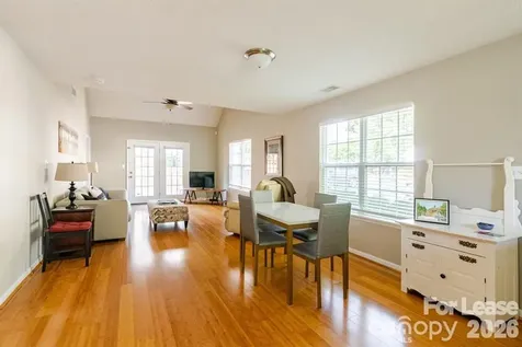 8263 Southgate Commons Drive Charlotte NC 28277