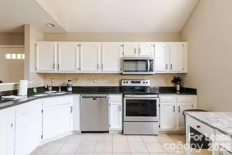 8263 Southgate Commons Drive Charlotte NC 28277