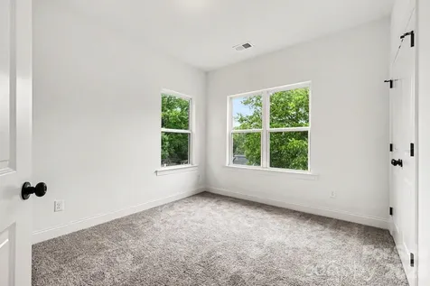 402 Pleasant Avenue Kannapolis NC 28081