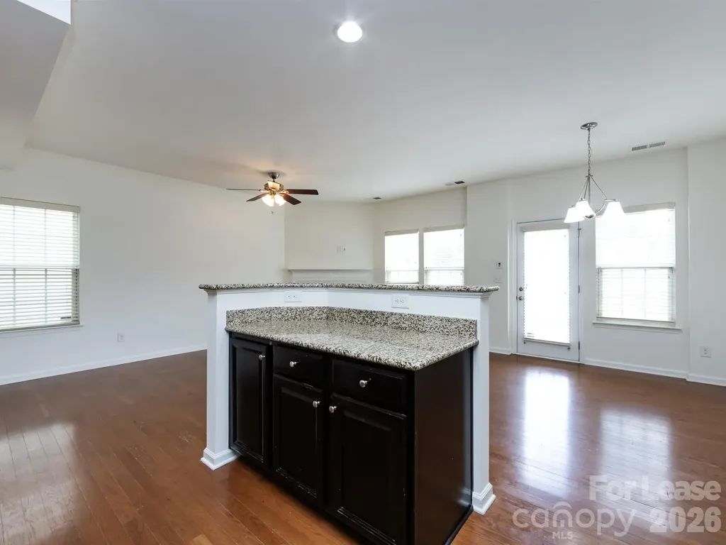 2436 Silverthorn Drive Charlotte NC 28273