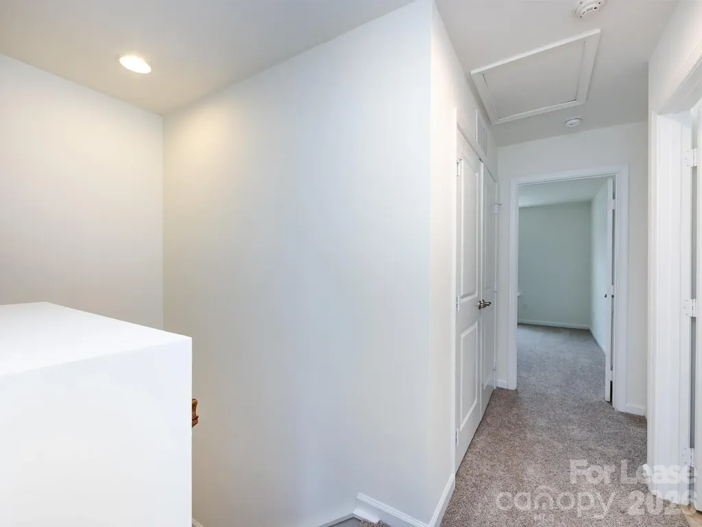 2436 Silverthorn Drive Charlotte NC 28273