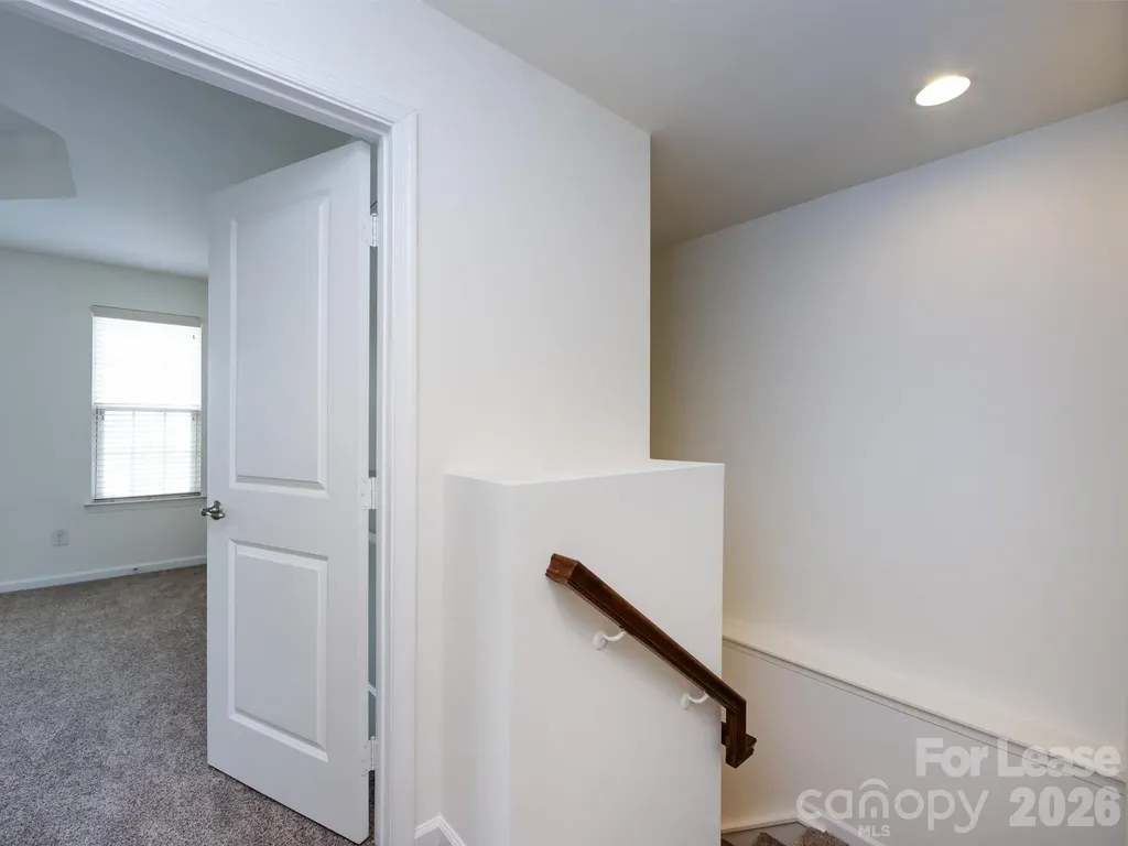 2436 Silverthorn Drive Charlotte NC 28273