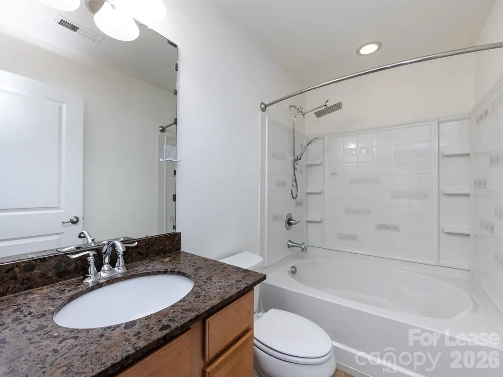 2436 Silverthorn Drive Charlotte NC 28273
