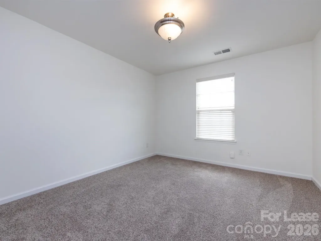 2436 Silverthorn Drive Charlotte NC 28273