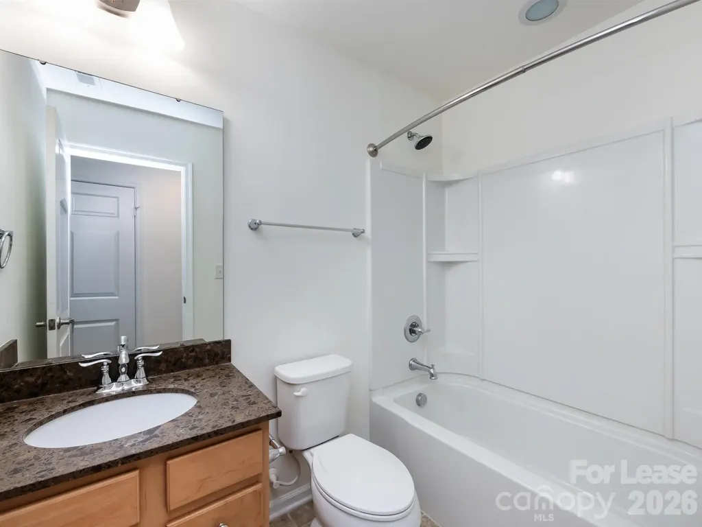 2436 Silverthorn Drive Charlotte NC 28273