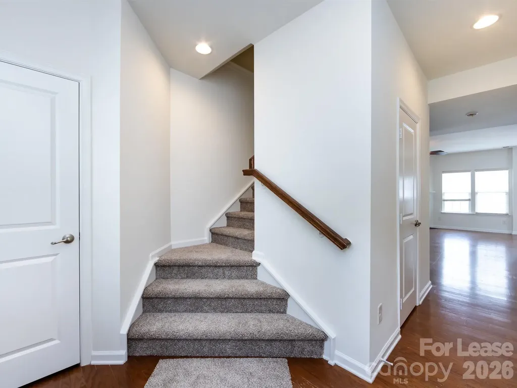 2436 Silverthorn Drive Charlotte NC 28273