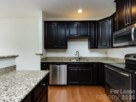2436 Silverthorn Drive Charlotte NC 28273