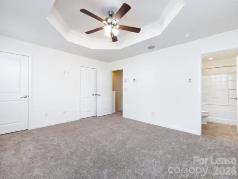 2436 Silverthorn Drive Charlotte NC 28273