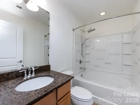 2436 Silverthorn Drive Charlotte NC 28273
