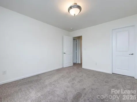 2436 Silverthorn Drive Charlotte NC 28273