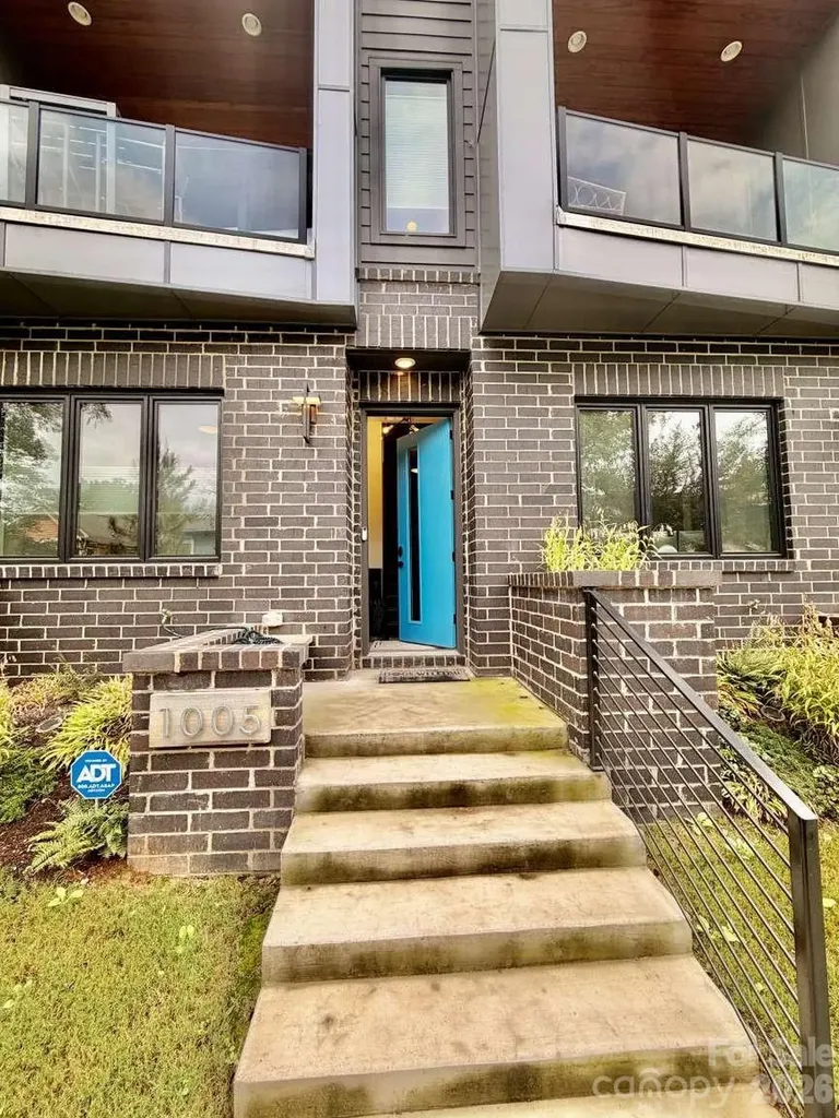 1005 Zinc Lane Charlotte NC 28205