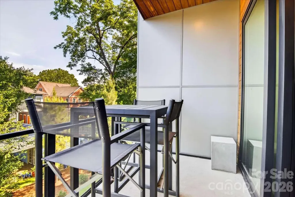 1005 Zinc Lane Charlotte NC 28205