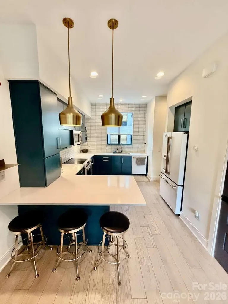 1005 Zinc Lane Charlotte NC 28205