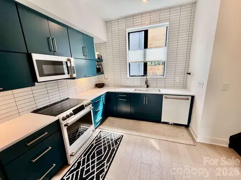 1005 Zinc Lane Charlotte NC 28205
