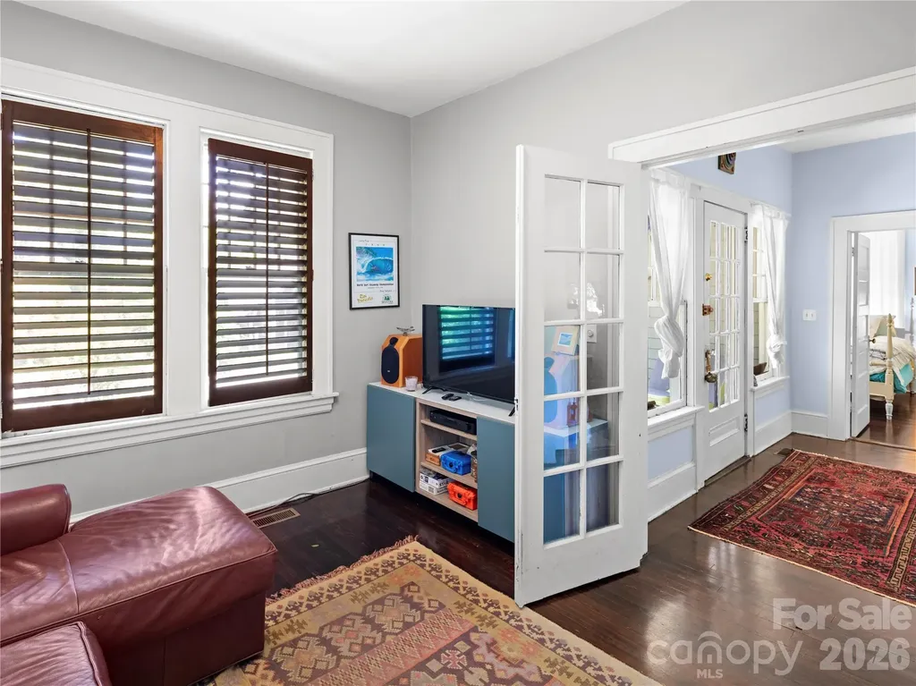 111 Annandale Avenue Asheville NC 28801