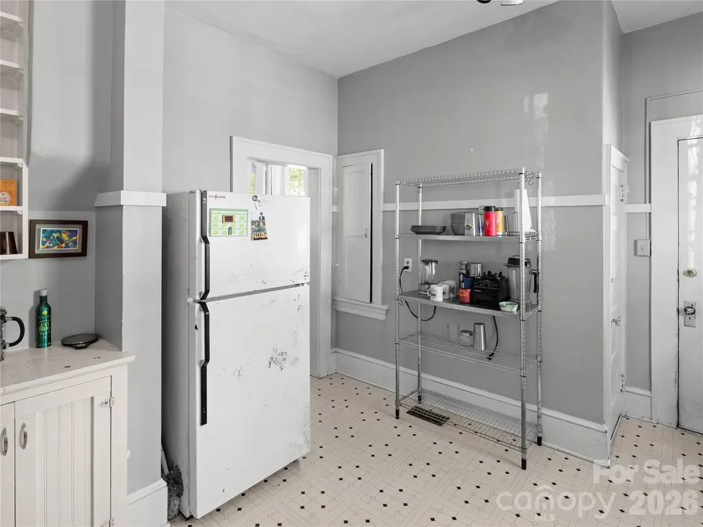 111 Annandale Avenue Asheville NC 28801