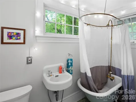 111 Annandale Avenue Asheville NC 28801