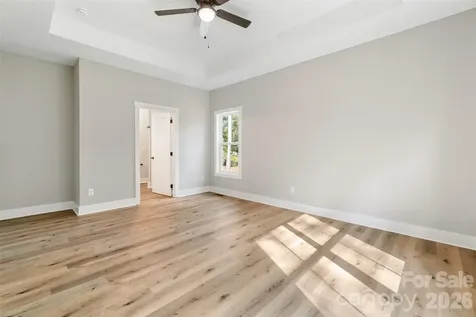 185 Shagbark Court West End NC 27376