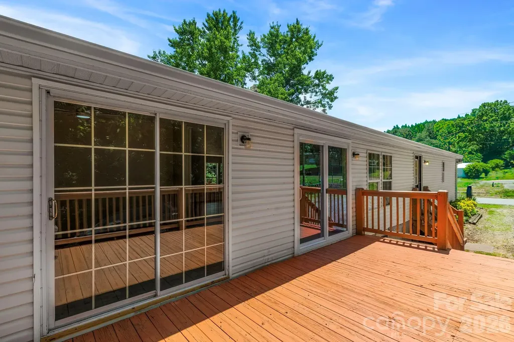 135 Prevost Street Waynesville NC 28786