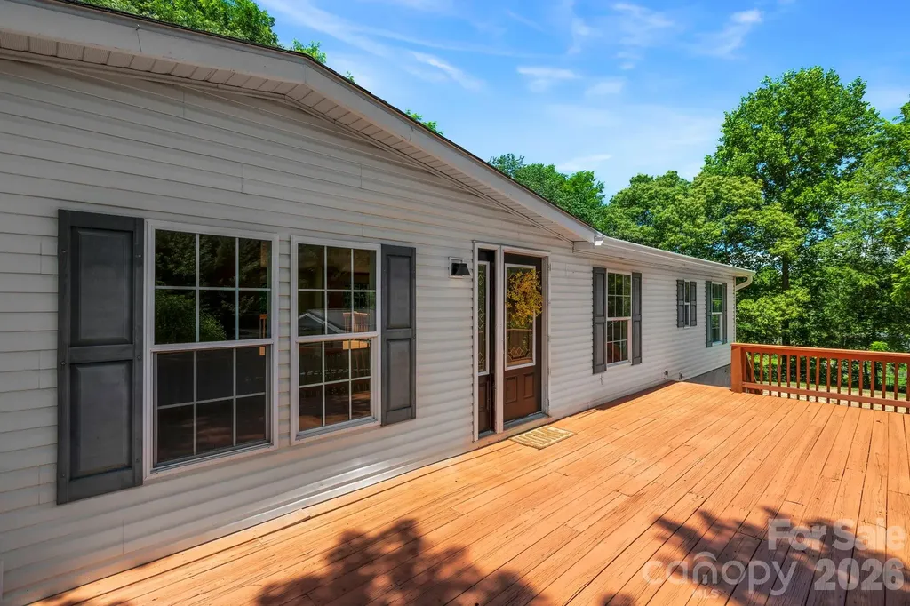 135 Prevost Street Waynesville NC 28786