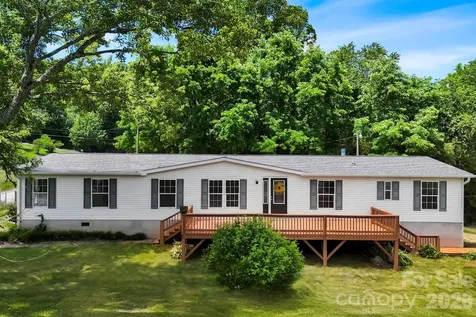 135 Prevost Street Waynesville NC 28786