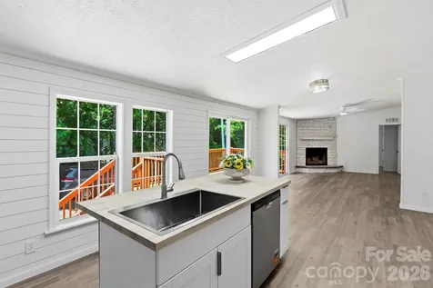 135 Prevost Street Waynesville NC 28786