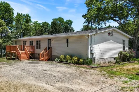 135 Prevost Street Waynesville NC 28786